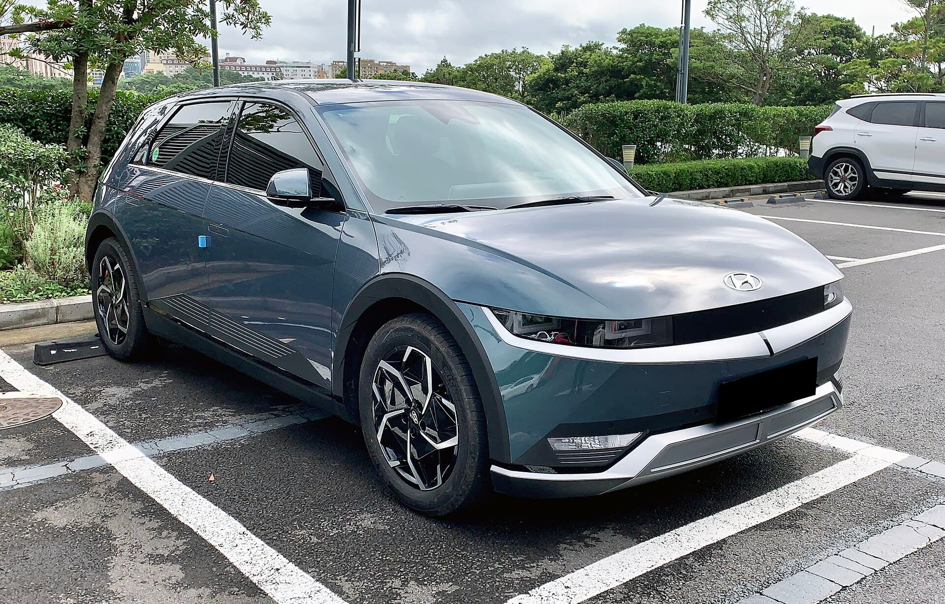 Hyundai IONIQ 5 — 00 IONIQ 5 1